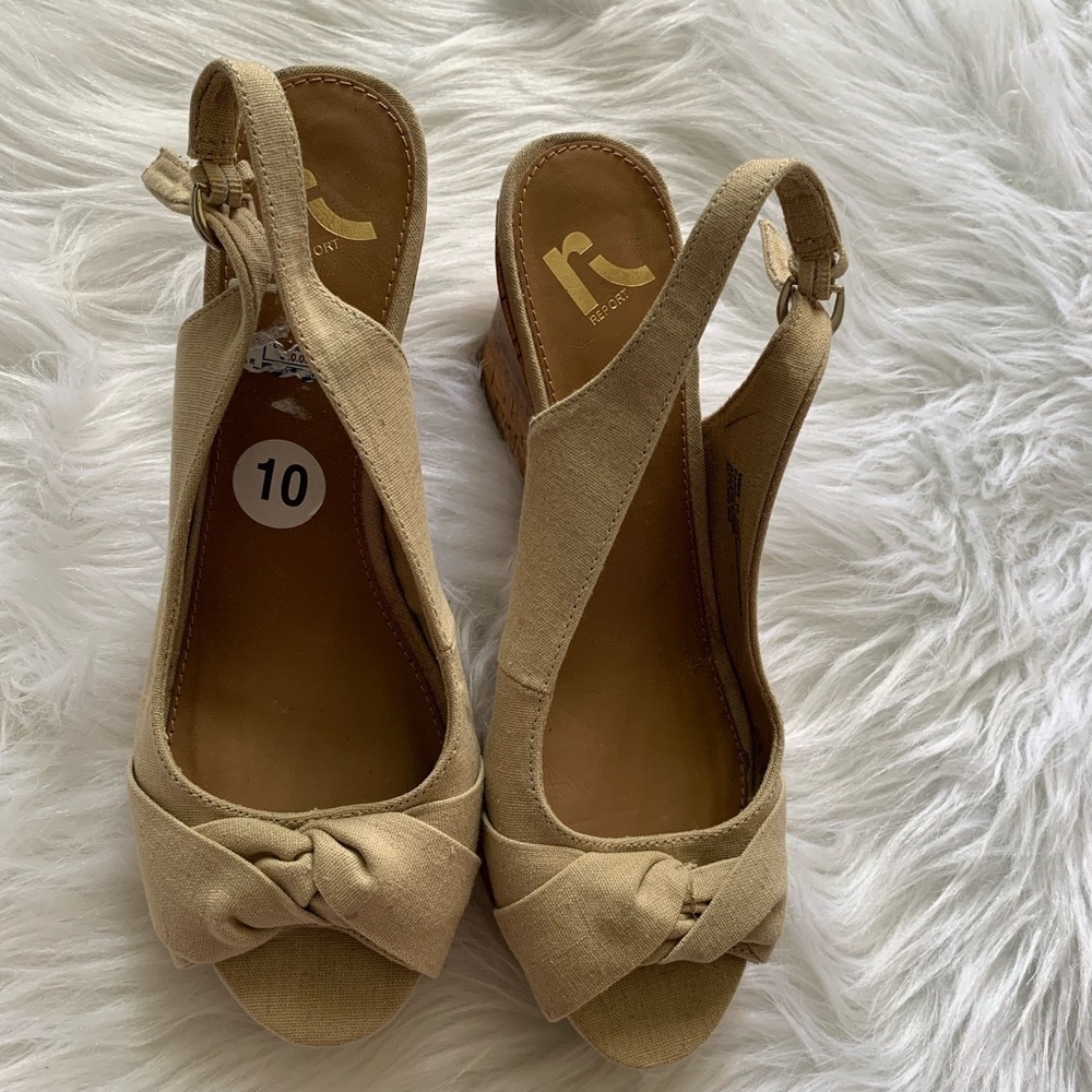 REPORT Women’s Size 10 Cream Bow Wedges Heels